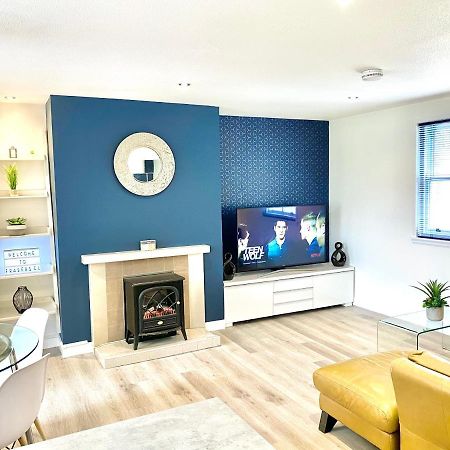 Stylish Central 2 Bedroom Apartment - Free Parking, Free Wifi Islas Orcadas Exterior foto