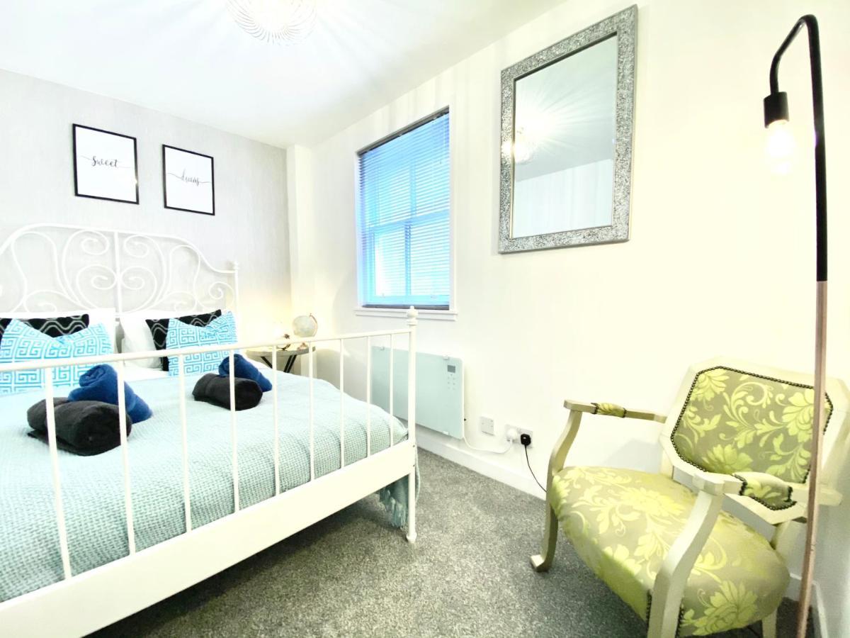 Stylish Central 2 Bedroom Apartment - Free Parking, Free Wifi Islas Orcadas Exterior foto