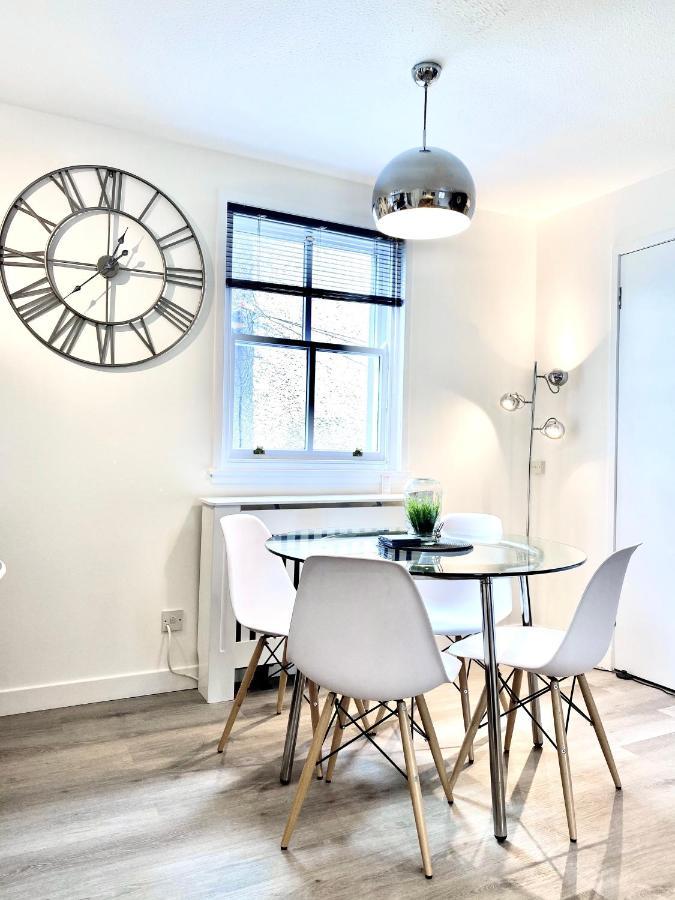 Stylish Central 2 Bedroom Apartment - Free Parking, Free Wifi Islas Orcadas Exterior foto
